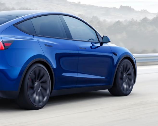 Илон Маск объявил, что Tesla будет выпускать более доступные автомобили