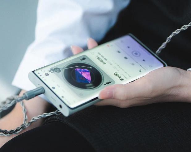 Возрождение «аудиофильских» смартфонов: к выходу готовится Moondrop Miad 01